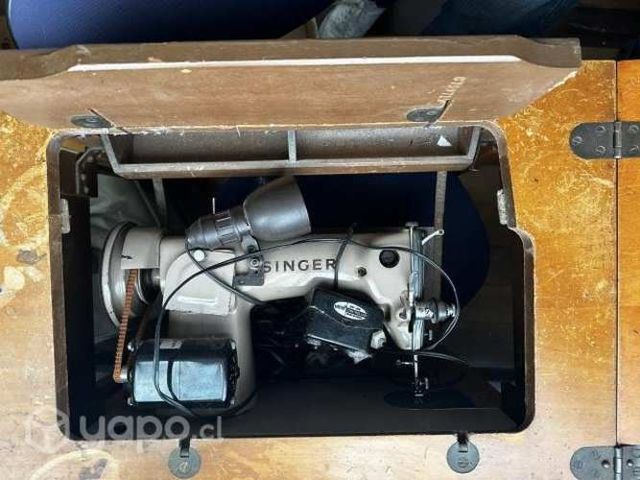 Maquina de coser SINGER