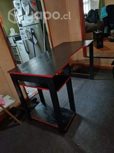 Escritorio + silla + computadora