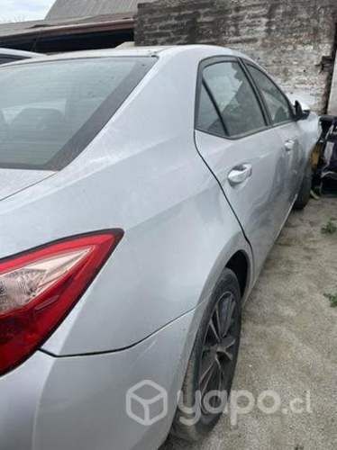 Foco trasero Toyota Corolla 2018