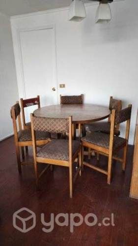 Comedor CIC 1990 seis sillas, a restaurar