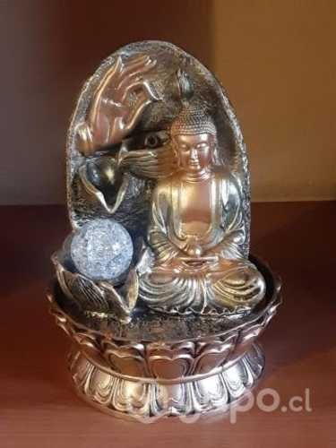 Fuente de agua pileta de agua cascada de agua