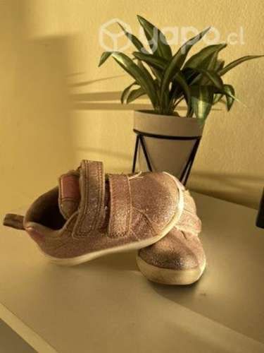 Zapatillas bebé colloky