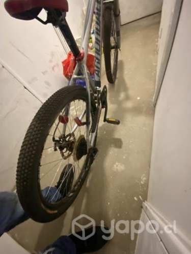 Bicicleta canondale aro 28 conversable