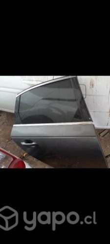 Puerta trasera izquierda audi a4 2018