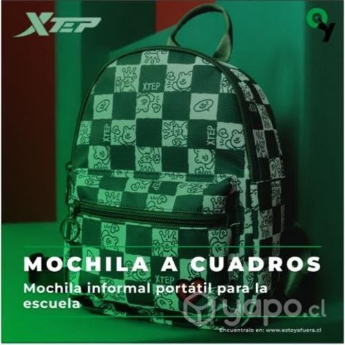 Mochila a cuadros marca Xtep