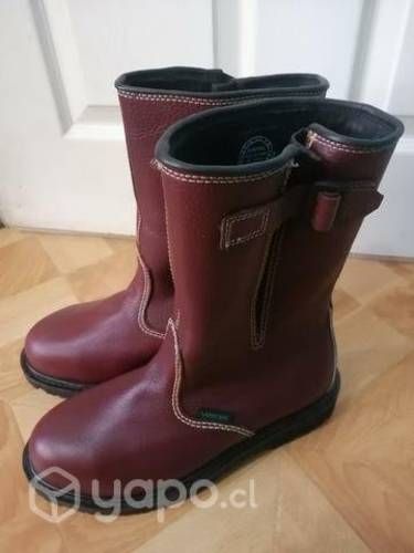 Botas de seguridad nuevas
