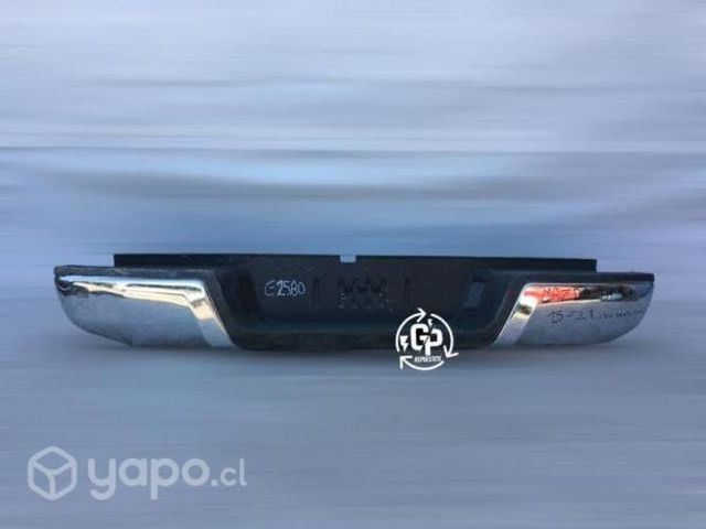 Parachoque trasero mazda bt