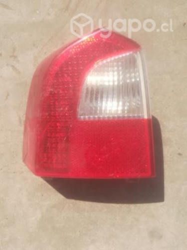 Foco Volvo XC70 trasero izquierdo (21.10)