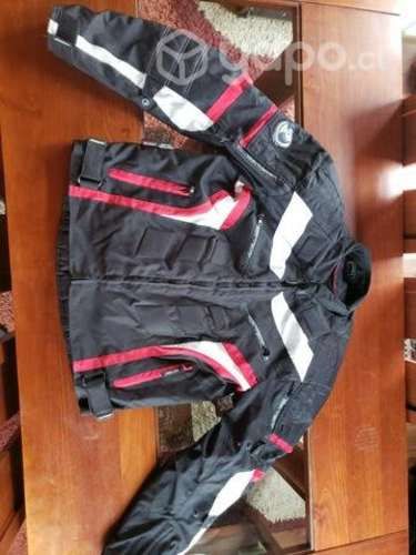 ROPA MOTOQUERO impecable