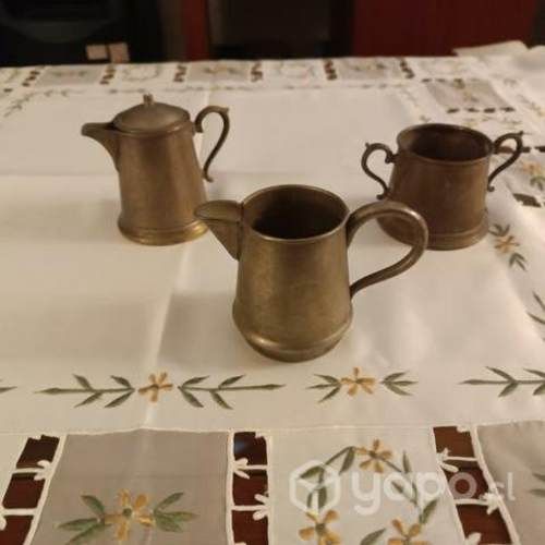 Juego de teteras antiguas para decoración