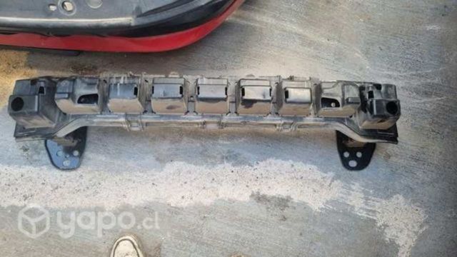 Refuerzo parachoque jeep renegade 2022