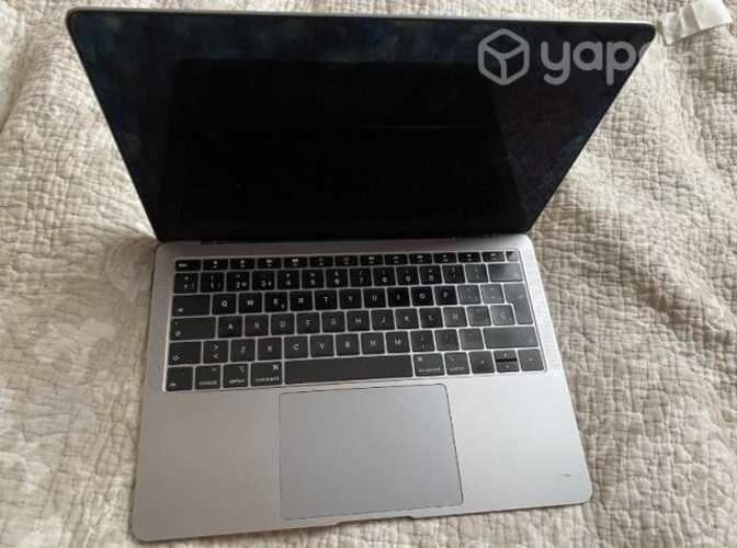 Macbook Air 13' 2020 conversable