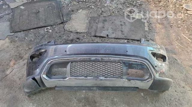 Parachoque delantero jeep grand cherokee 2018 orig