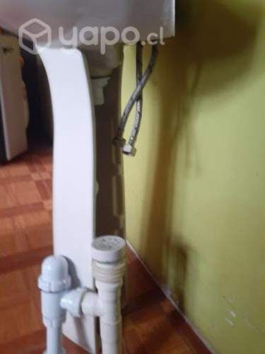 Lavamanos pedestal y llaves