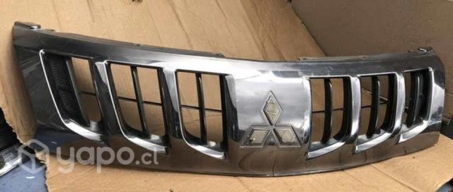 Mascara Mitsubishi l200