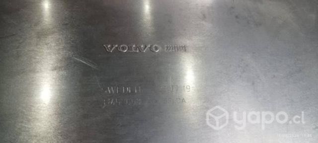 Silenciador trasero volvo x c60 año 2020