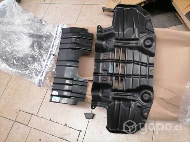 Cubre motor 2 piezas Toyota hilux