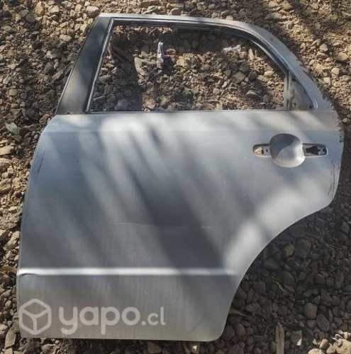 Puerta Trasera Izquierda Detalle (SSX003) Suzuki