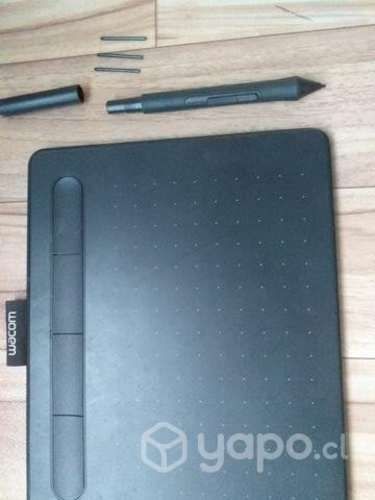 Tableta gráfica digital marca WACOM semi nueva