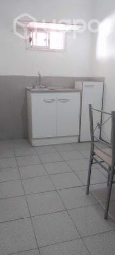 Dpto interior en segundo piso