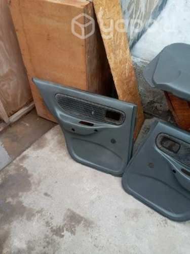 Tapas de puertas Nissan v16