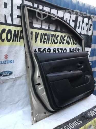 Puerta delantera izquierda Tiida