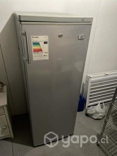 Congelador Vertical 180 Lts