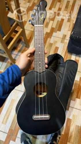 Ukelele Soprano Fender