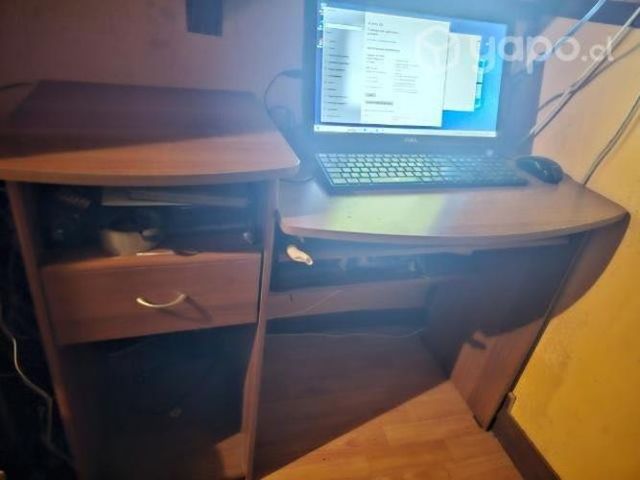 Escritorio y computador