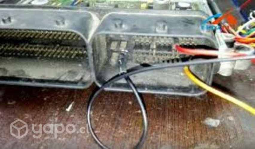 Reprogramación de computadores de auto (ecus)