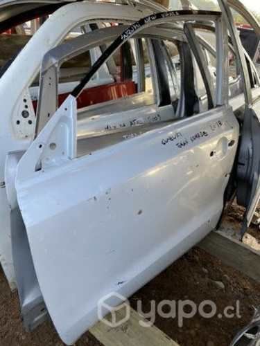 Puerta Suzuki gran vitara 2020