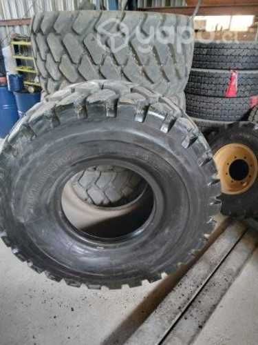 Neumáticos Bridgestone para cargador frontal