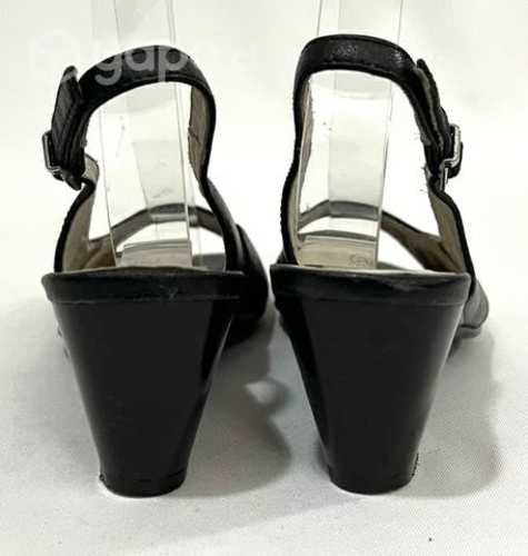 Chala de Cuero Marca Carrano N*36 Negro