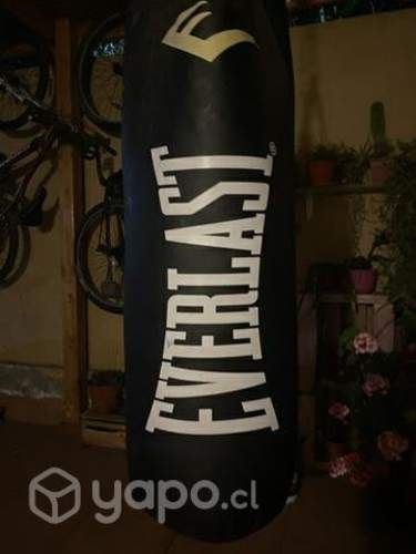 Saco de boxeo 120cm y guantes de boxeo everlast