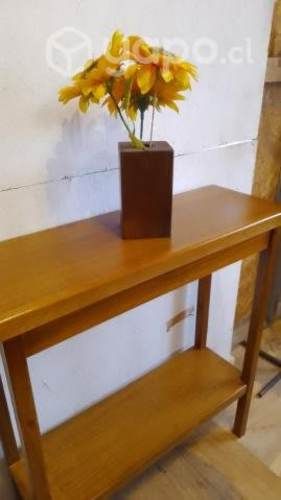 hermosa mesa de arrimo nueva