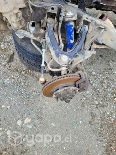 Maza. y muñon. de. camioneta nissan 4x4