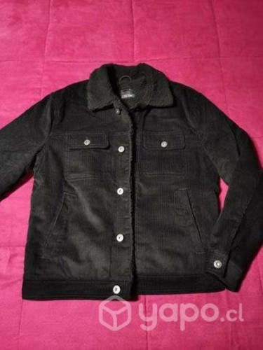 Chaqueta negra forrada