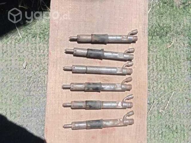 Inyectores Ford cargo