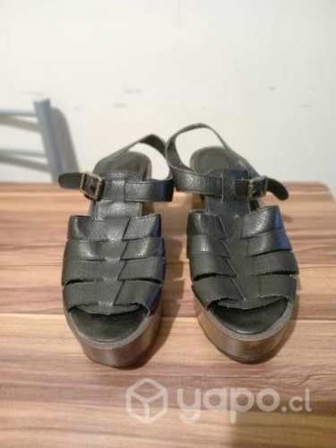 Chalas plartaforma Oposite