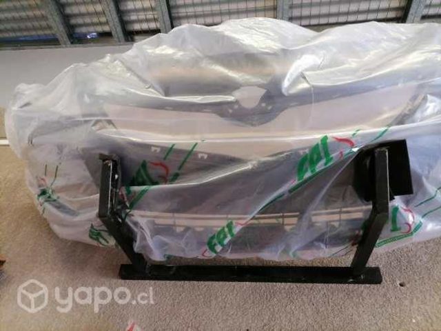 Parachoque new yaris delantero