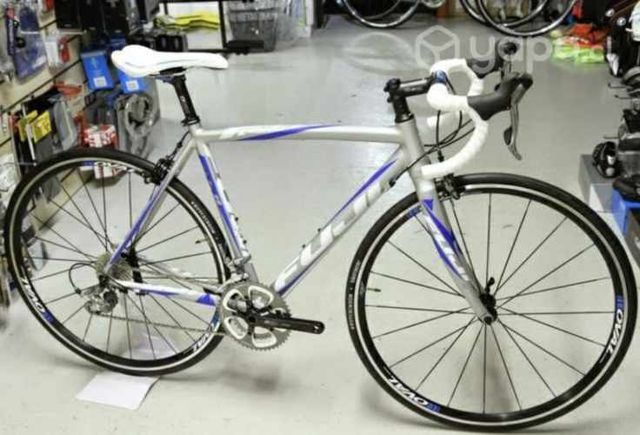 Rutera FUJI roubaix por no uso (CONVERSABLE)