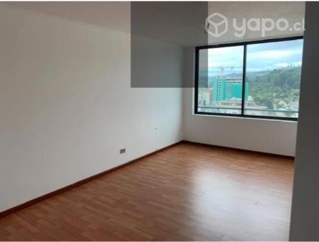 estupendo Departamento a pasos del Hospital