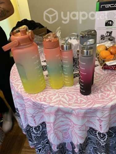 Botella plástica para agua