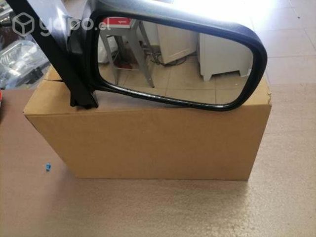 Espejo manual Toyota yaris 2000 al 2005