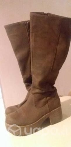 Botas altas modelo terraplén