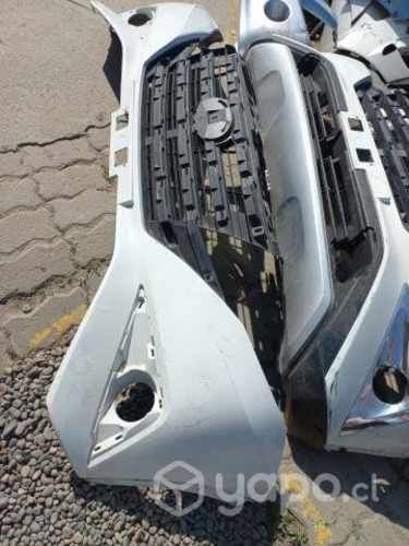 Parachoque Toyota New Rush ORIGINAL 2022-2023