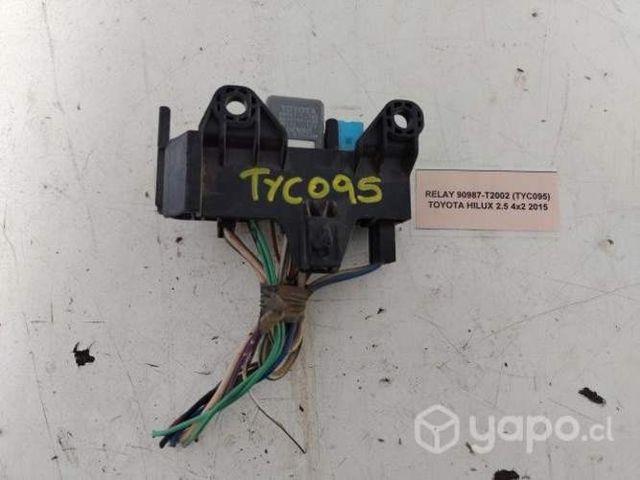 Relay 90987-T2002 (TYC095) Toyota Hilux 2.5 2015