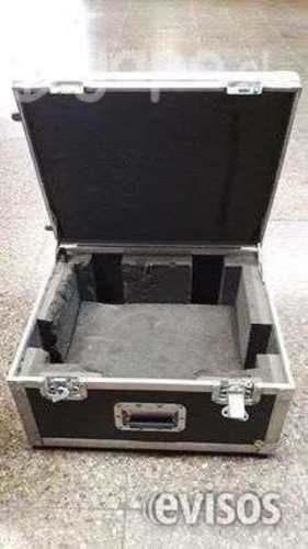 4 maletas case de diferentes portes y precios