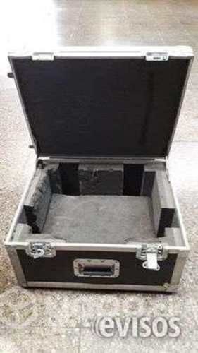 4 maletas case de diferentes portes y precios