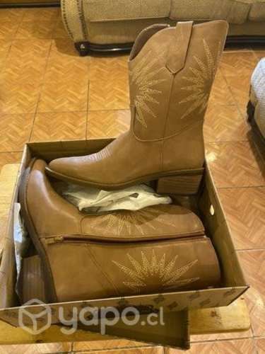 Botas barbados 40 café/ negro